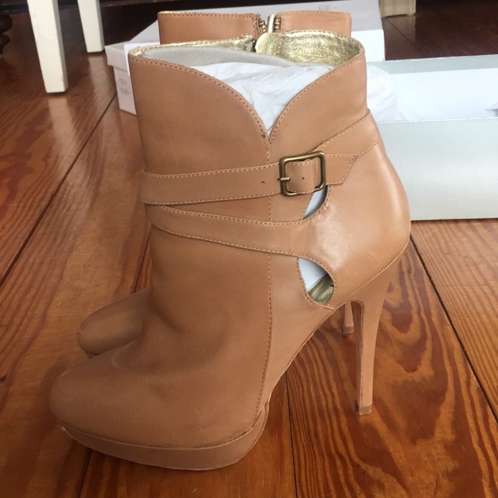 Charles David Heeled Boots